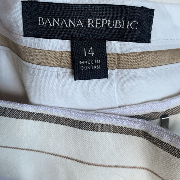 BANANA REPUBLIC Alva Cream/Taupe Striped Pleated High Rise Linen Shorts Sz 14 - Picture 6 of 14